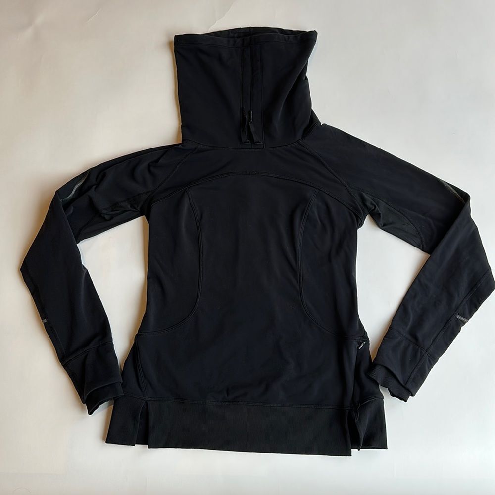 GUC Lululemon funnel neck running sweatshirt